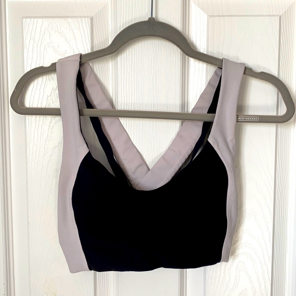 🍋 Lululemon Sports Bra size 8